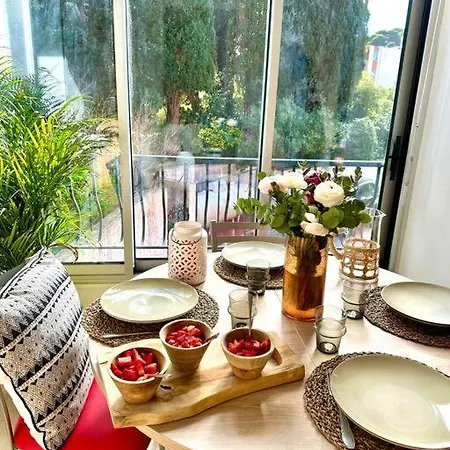 Appart Cosy, Grande Terrasse Arboree, A Proximite Du Centre-ville * Санари-сюр-Мер