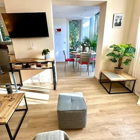 Апартаменты Appart Cosy, Grande Terrasse Arboree, A Proximite Du Centre-ville *